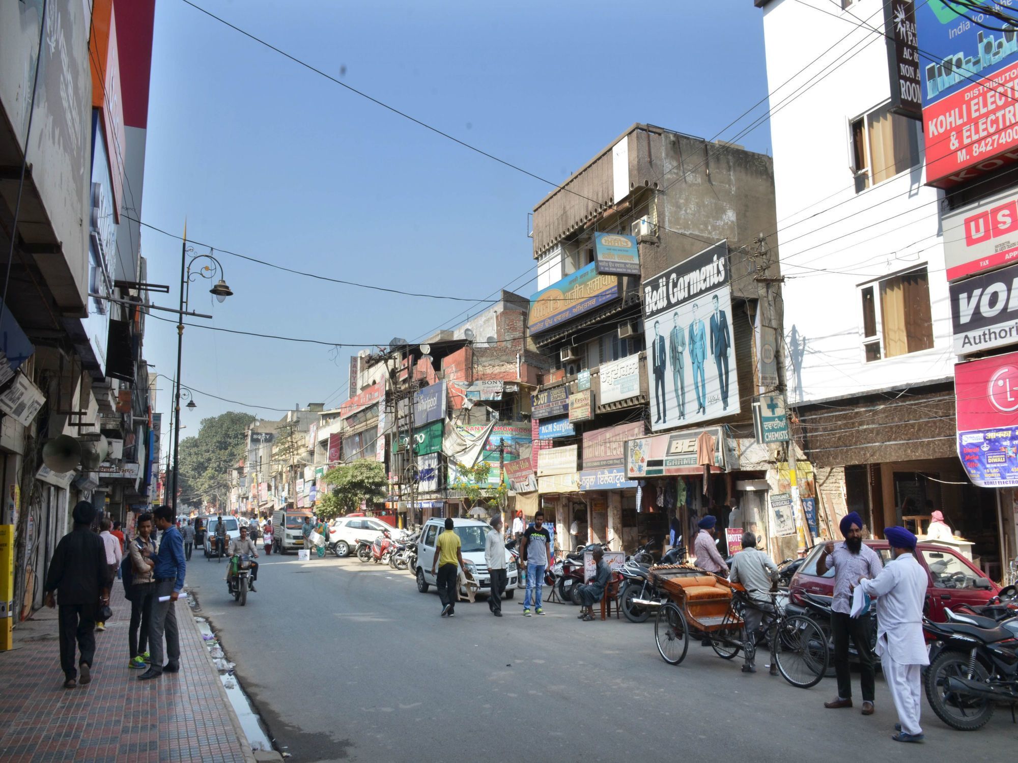Oyo 7447 Grand Park Hotel Amritsar Exterior photo