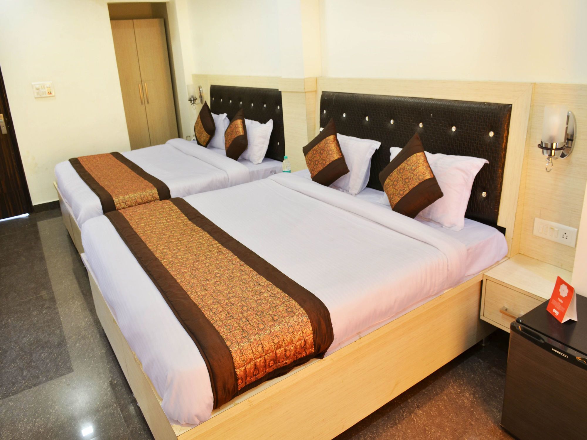 Oyo 7447 Grand Park Hotel Amritsar Exterior photo