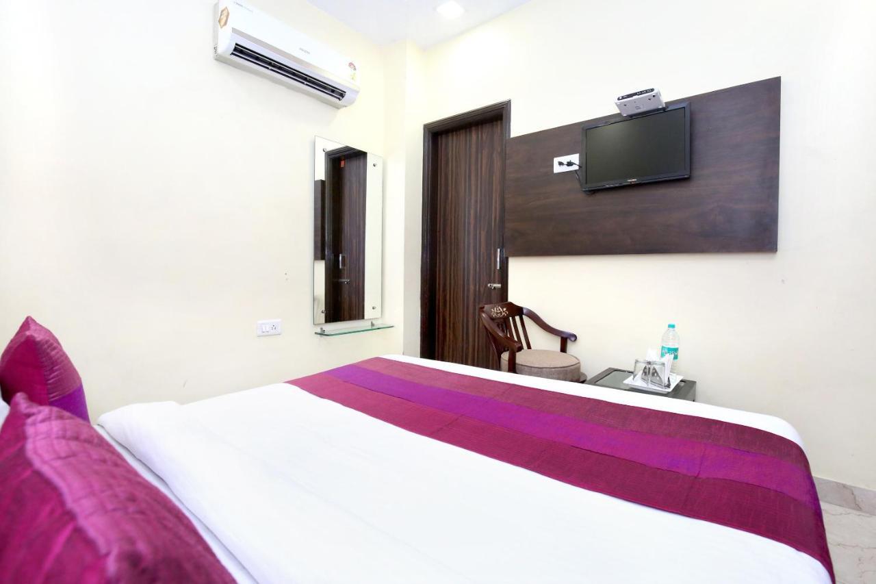Oyo 7447 Grand Park Hotel Amritsar Exterior photo